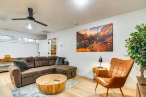 Bright Cedar City Townhome about 2 Mi to Downtown!